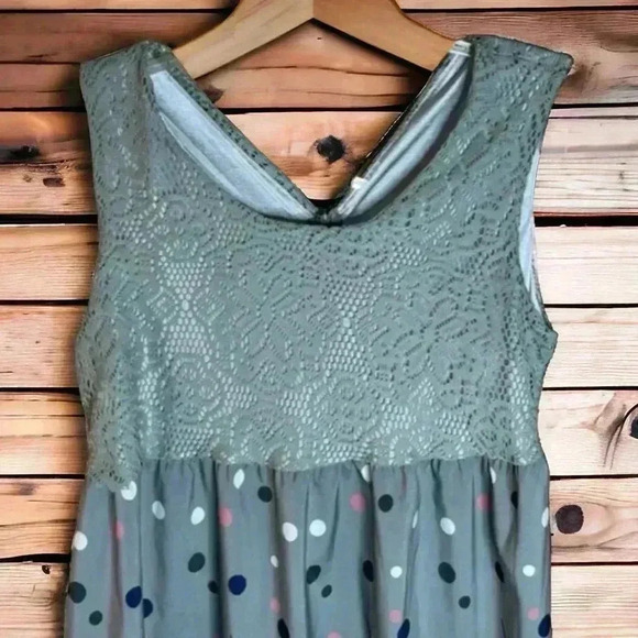 Summer Sleeveless Sundress With Green Lace Top and Floral Bottom Size Large - Picture 5 of 5